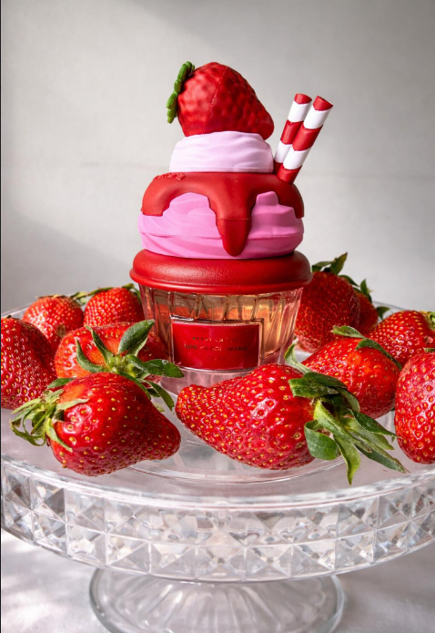 Berry On Top Lattafa Perfumes para Mujeres