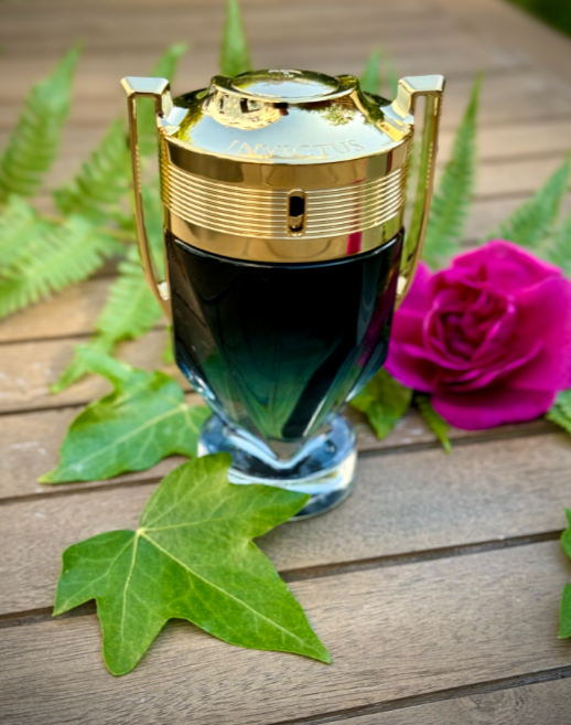 Invictus Parfum Rabanne para Hombres